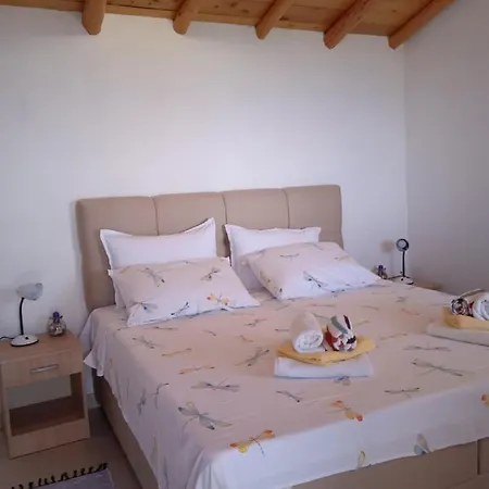 Zule Casa de Férias Zrnovo