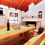 Hébergement de vacances Zule Zrnovo